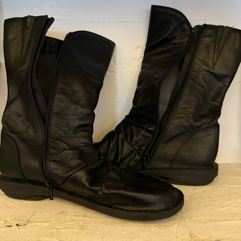 Miz Mooz Ruched Leather Mid-Shaft Boots -
Delena 41 (9.5-10) - Picture 5 of 6